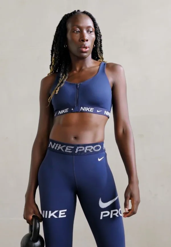Спортивный бюстгальтер indy на молнии с высокой степенью поддержки Nike Performance, Midnight Navy — фото 2