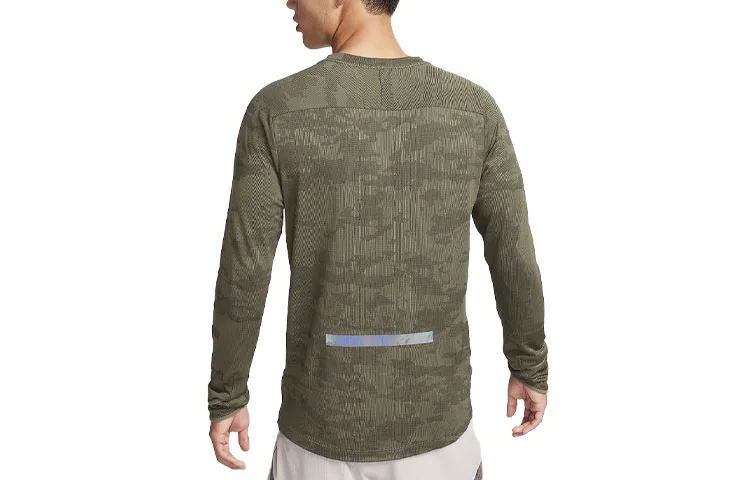 Nike Футболка мужская Medium Olive Crew Neck Moderate Straight Fit — фото 4