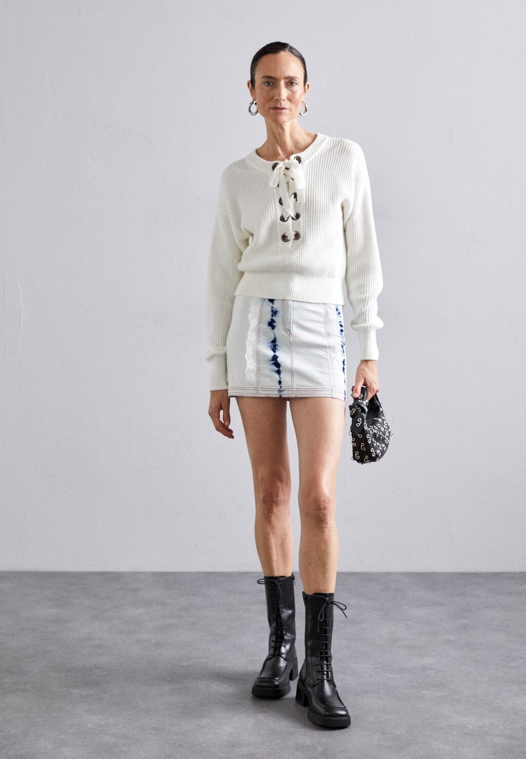 

Юбка из денима ACID WASH STRETCH SKIRT WITH PIPING Sinead Gorey, белый
