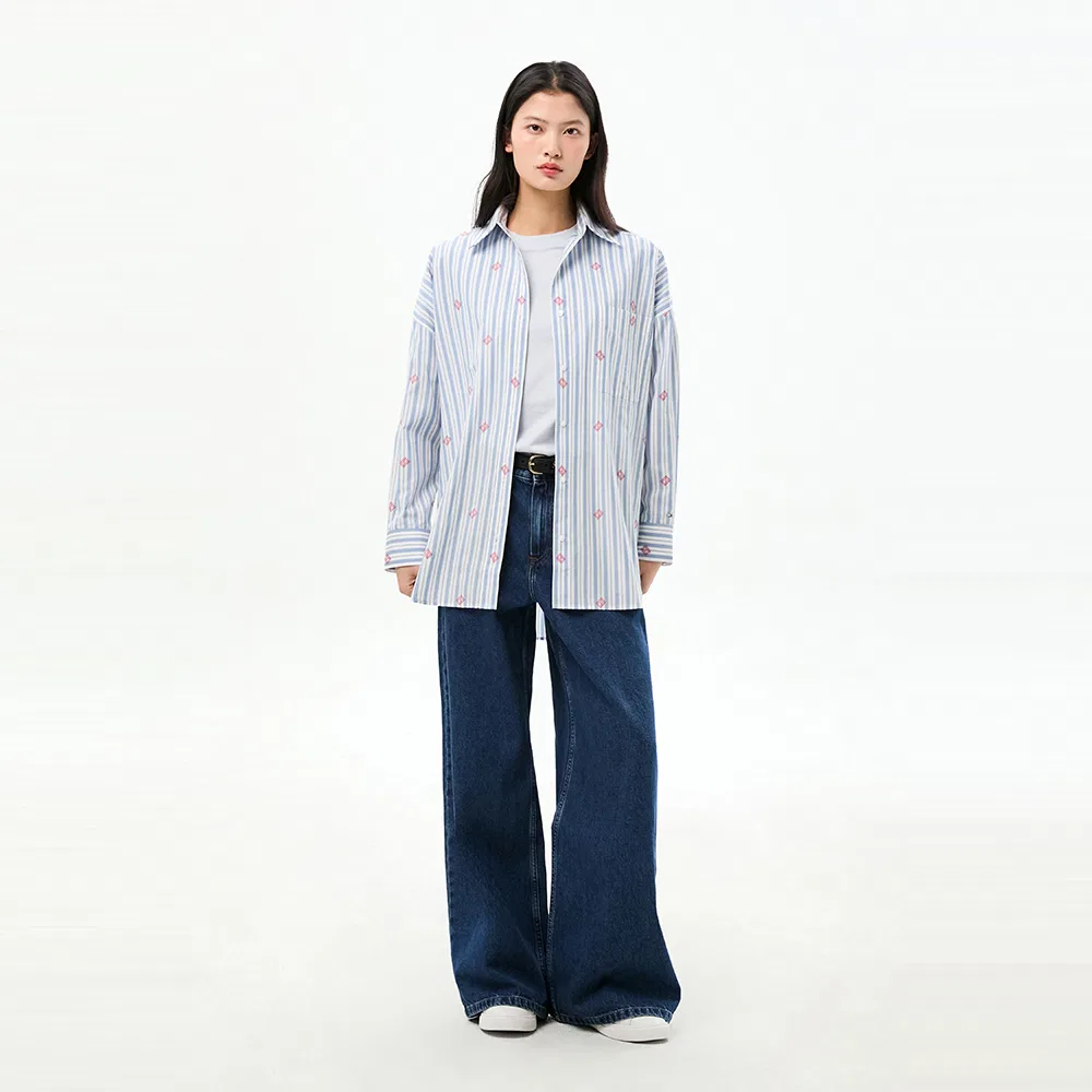 Женская голубая рубашка в полоску свободного кроя от Tommy Hilfiger Women — фото 2