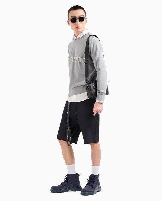 

Технические мужские шорты-бермуды стрейч Armani Exchange, темно-синий