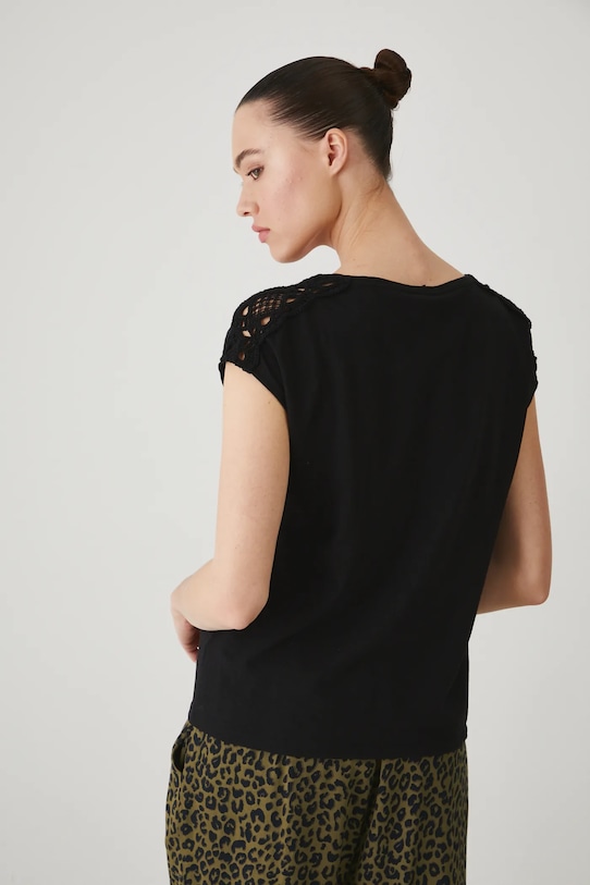 

Футболка с льном Medicine, черный