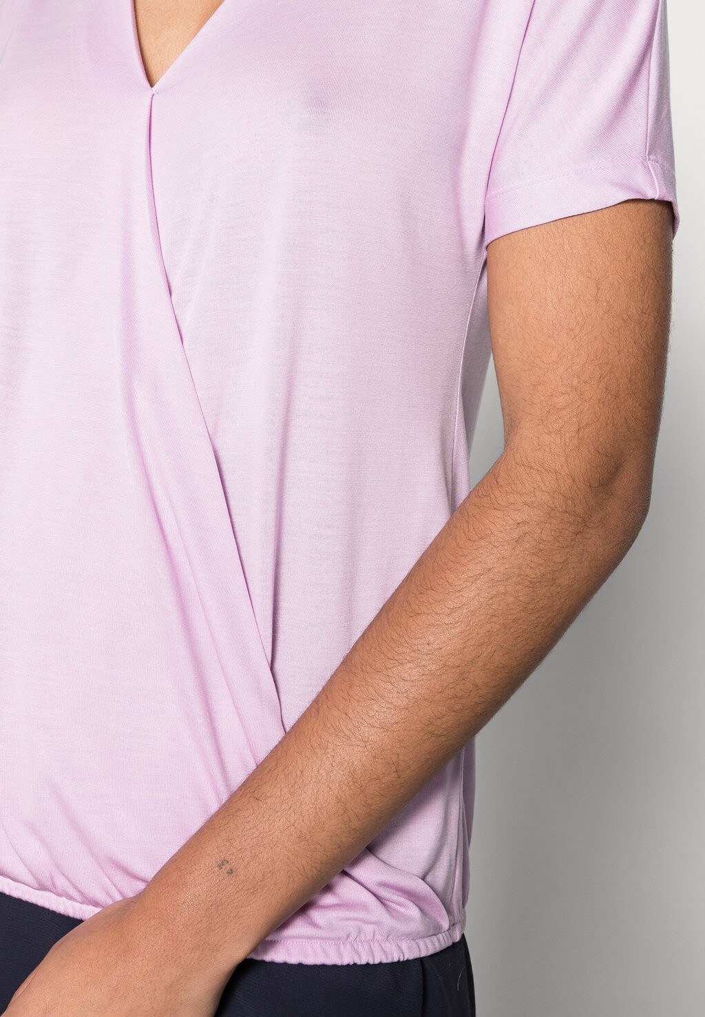 

Базовая футболка WRAP Esprit Collection, фиолетовый