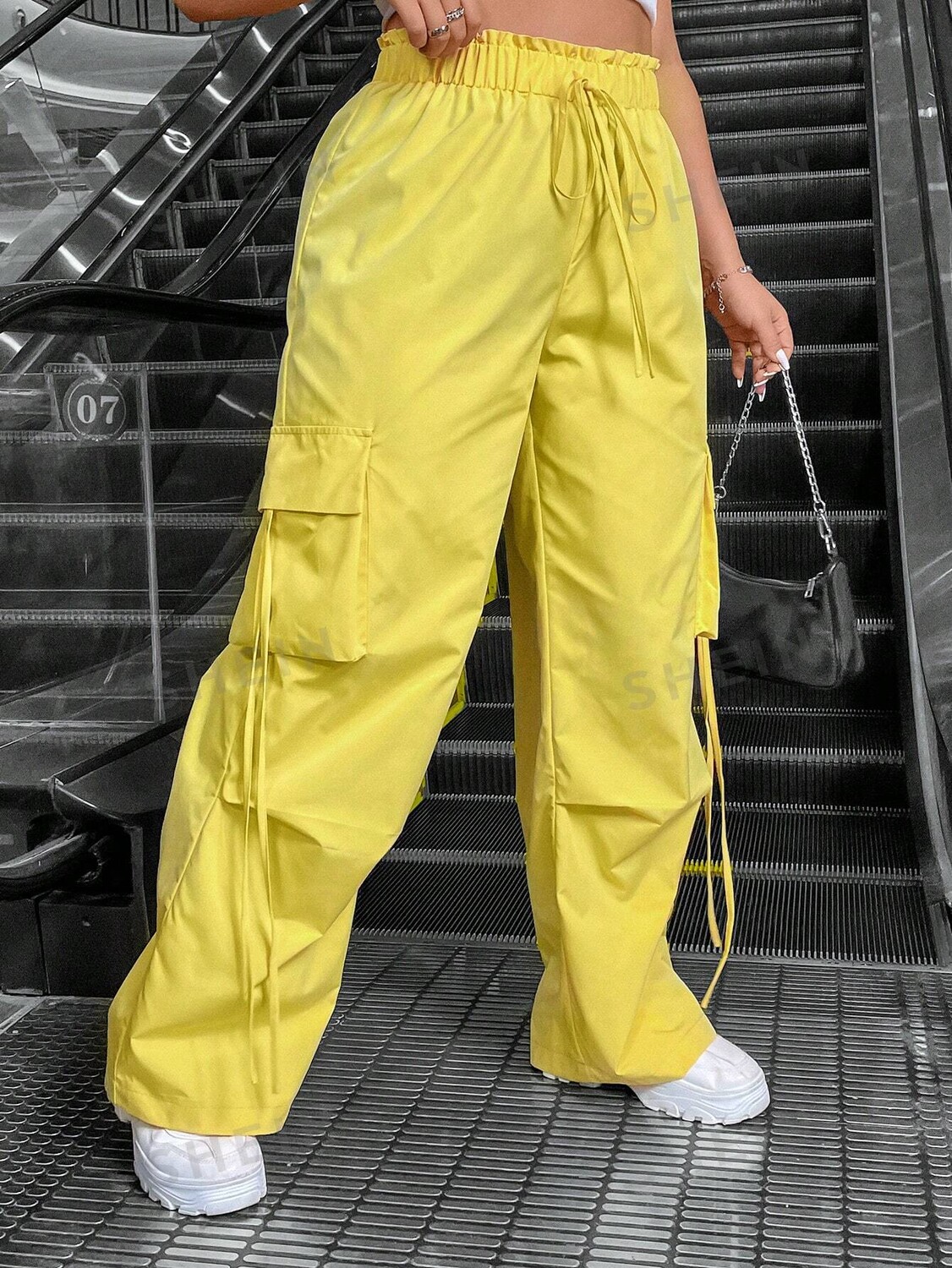 

EZwear Однотонные брюки-карго больших размеров Shein, желтый