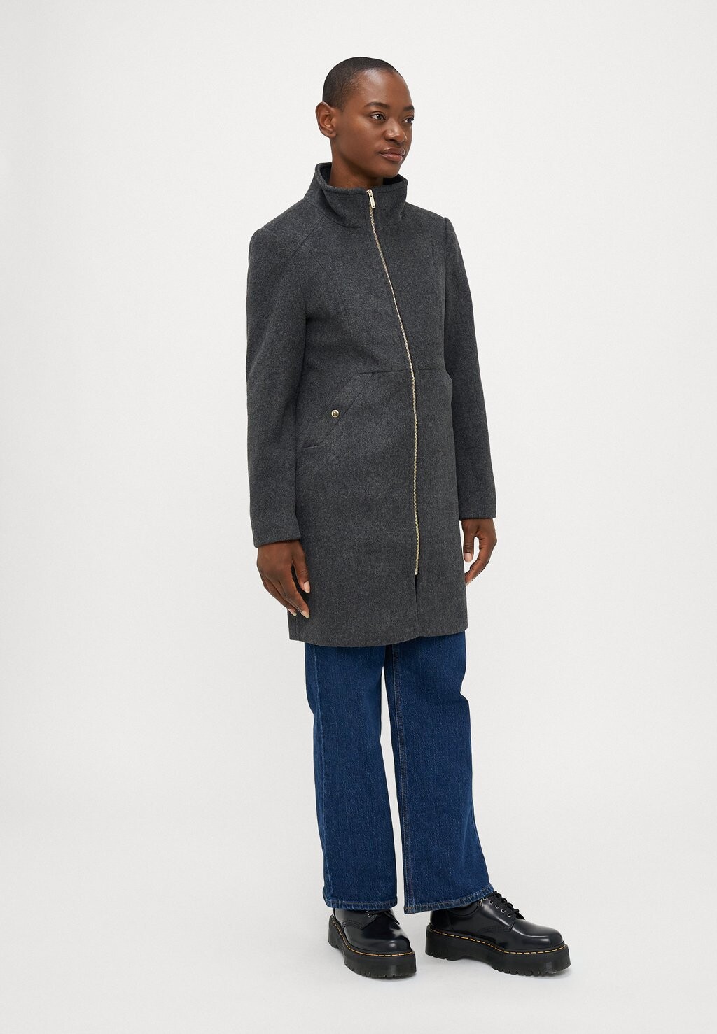 

Классическое пальто VMCLARASIA COAT Vero Moda Petite, серый