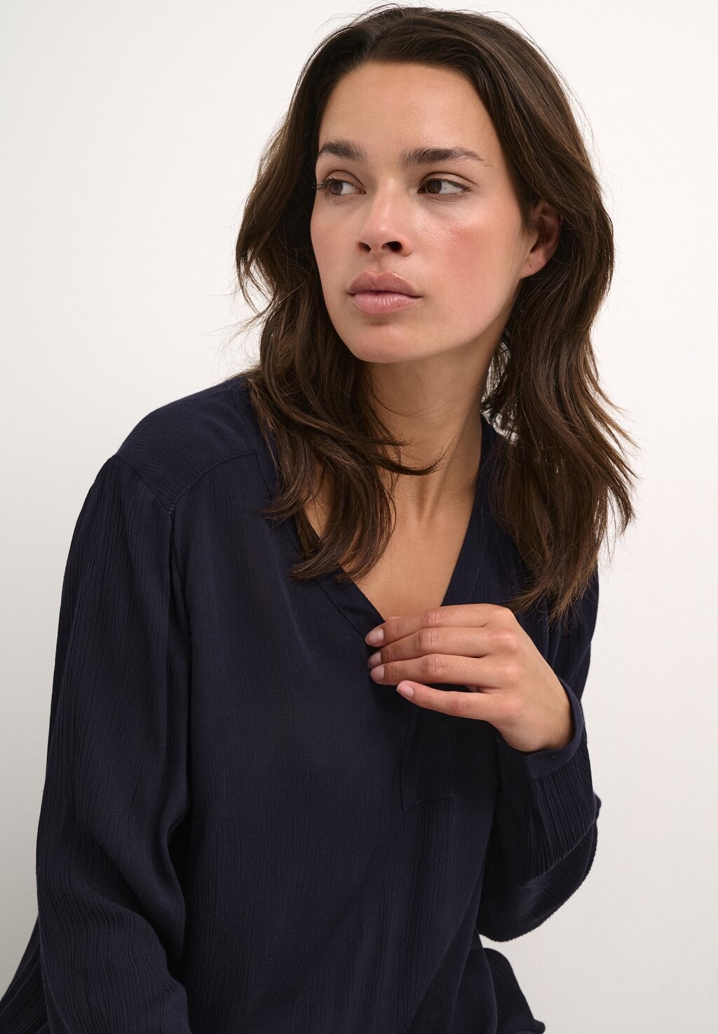 

Туника AMBER V-NECK Kaffe, фиолетовый