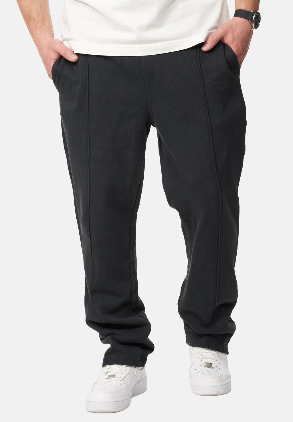 

Спортивные штаны STRAIGHT-FIT One Redox, черный