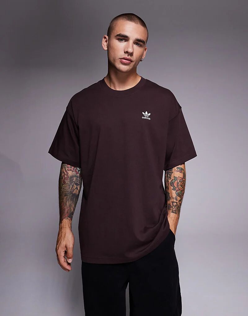 

Футболка adidas Originals Essentials oversize коричневого цвета
