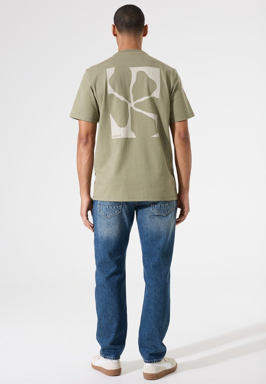 

Футболка Garcia Print T-shirt, Vetiver/Green