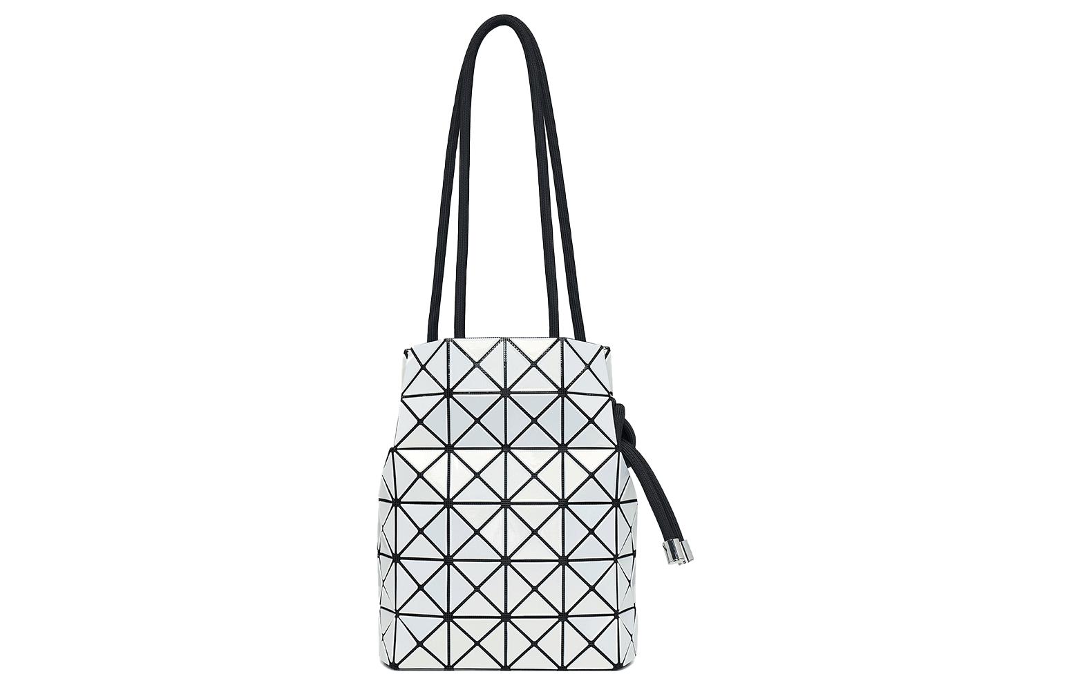 

ISSEY MIYAKE Сумка-ведро из винилхлоридной смолы с поляризацией