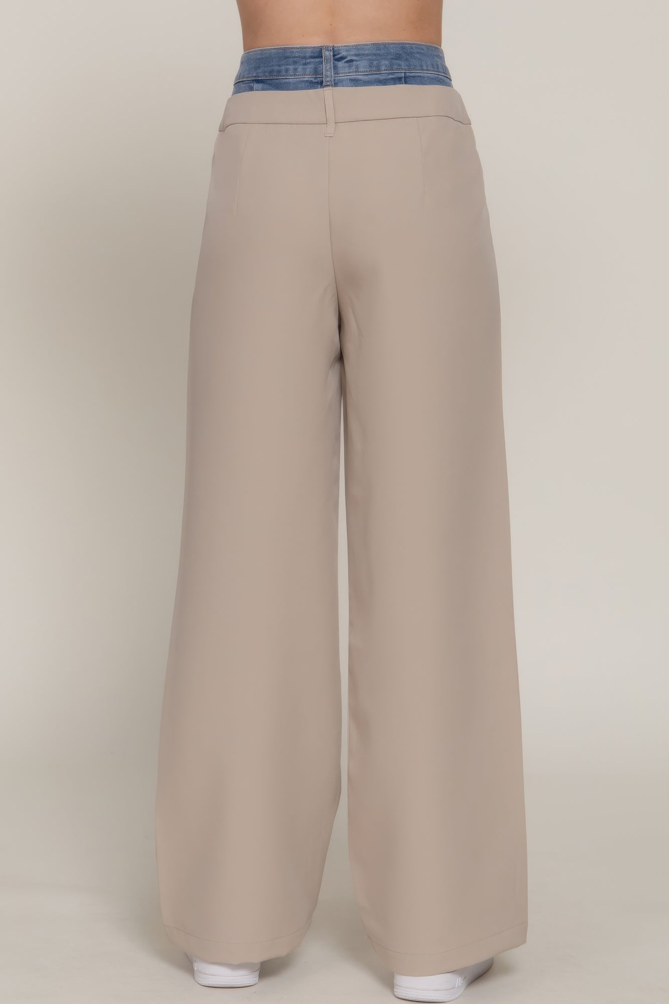 

Прямые длинные брюки из денима с контрастной талией Truedames, коричневый