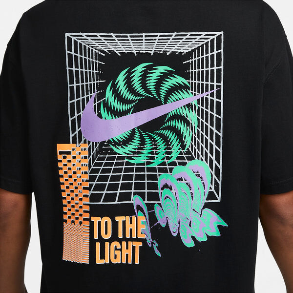 Футболка Nike Sportswear Max90 To The Light T-Shirt 'Black', черный — фото 2