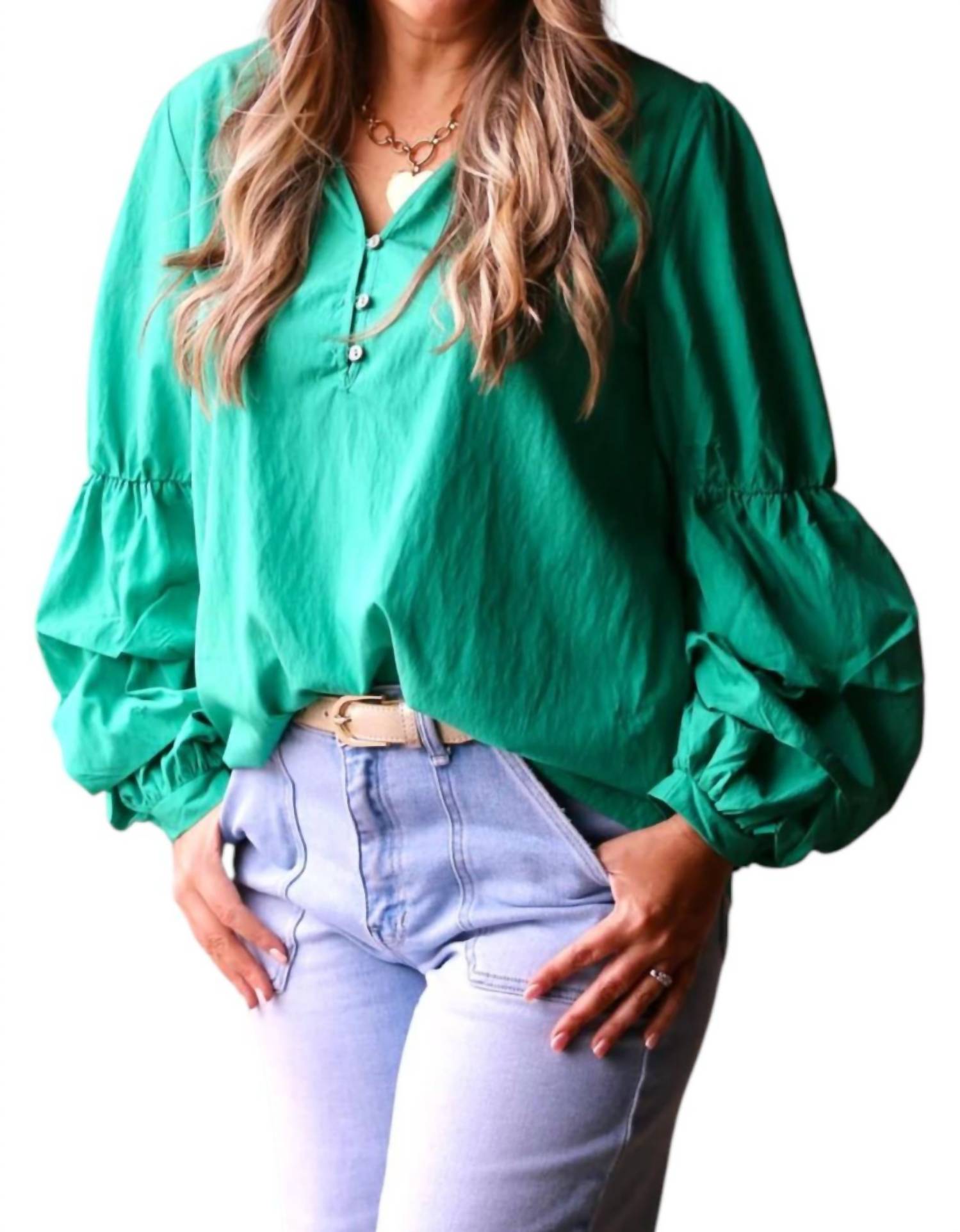 

Зеленая блузка с ярусными рукавами-фонариками и V-образным вырезом Entro