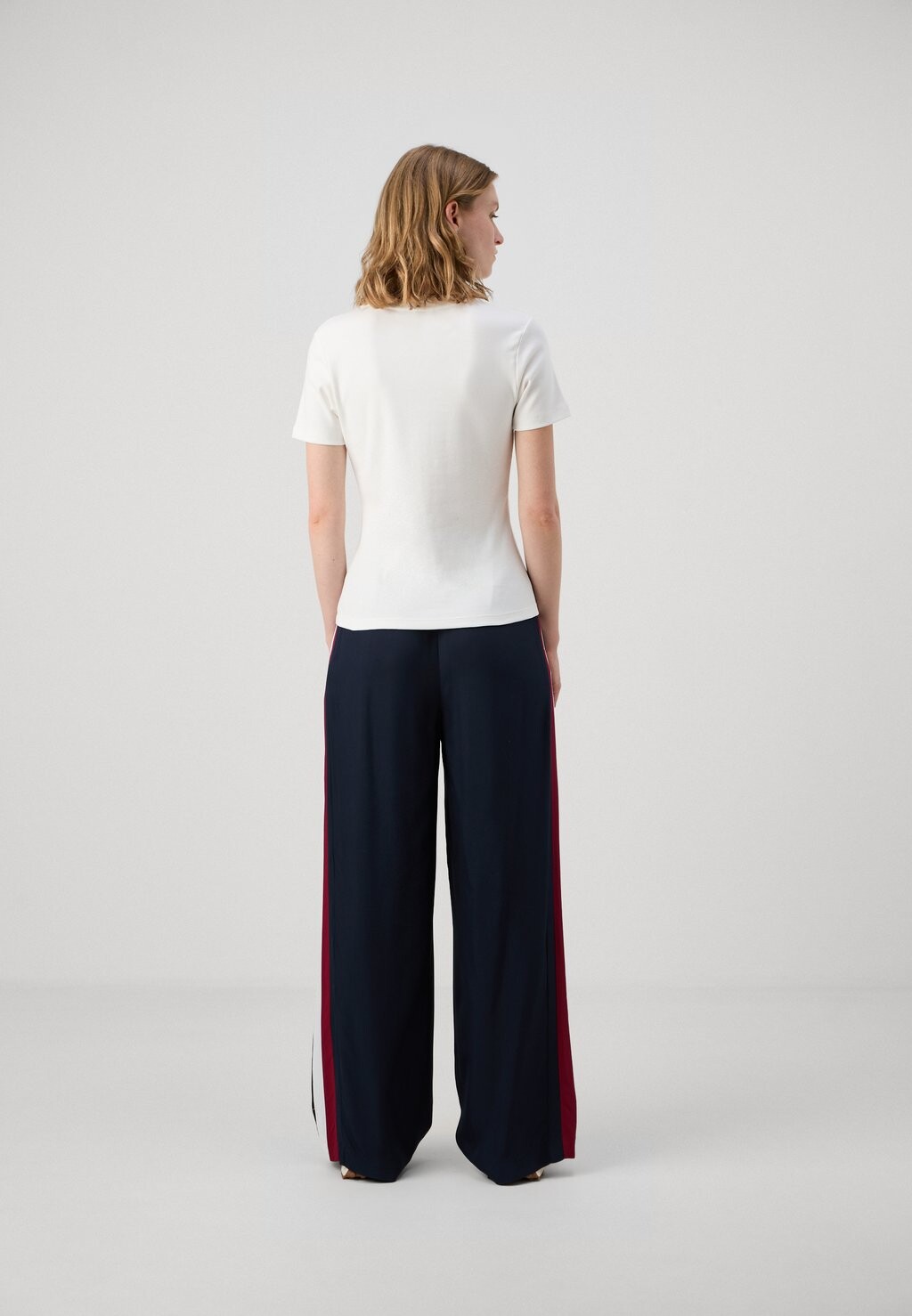 Базовая футболка Slim Cody Tommy Hilfiger, белый — фото 4