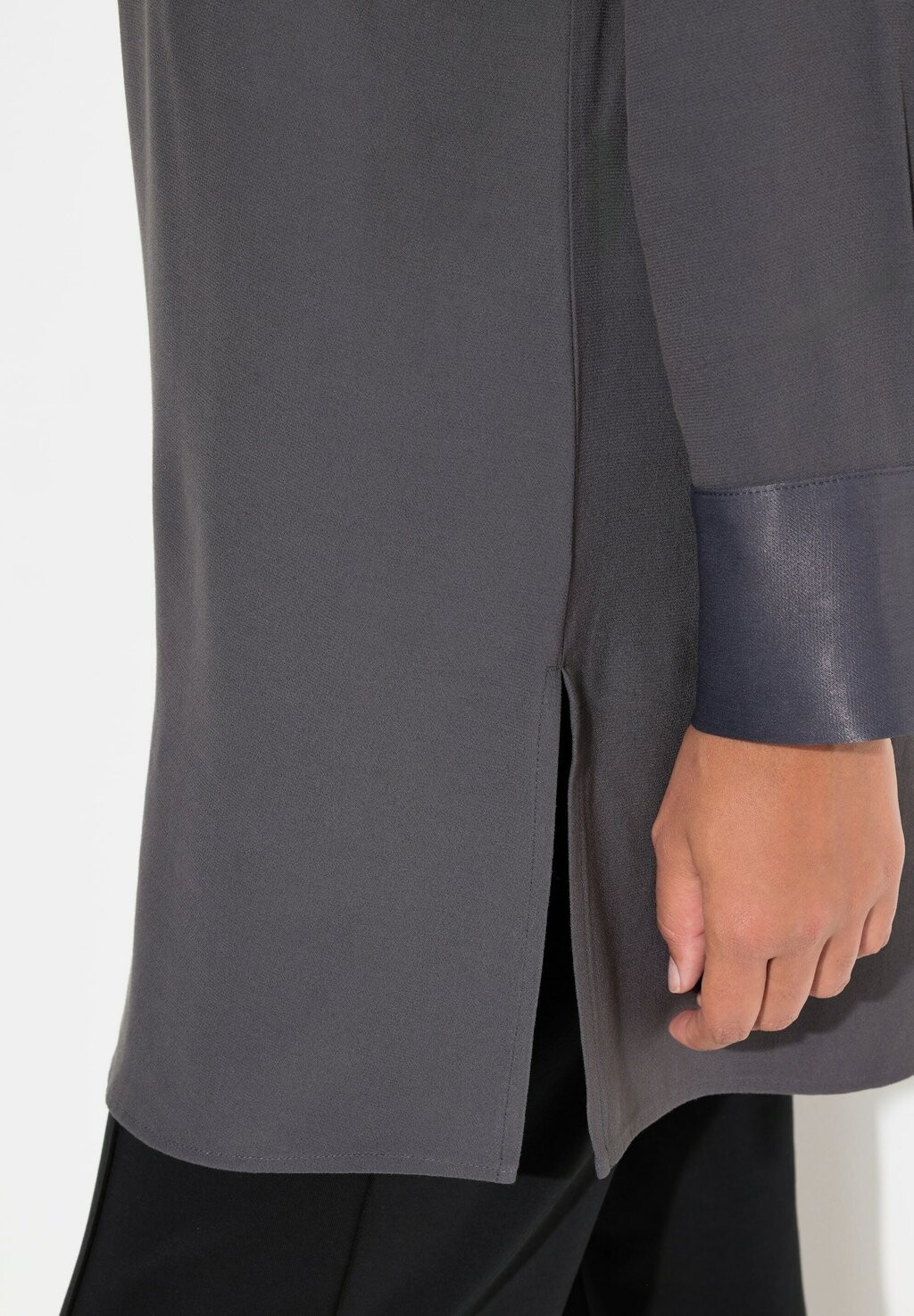 

Блуза PATCH BUTTON Ulla Popken, антрацит