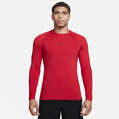 

Футболка Nike Pro, цвет University Red/Black