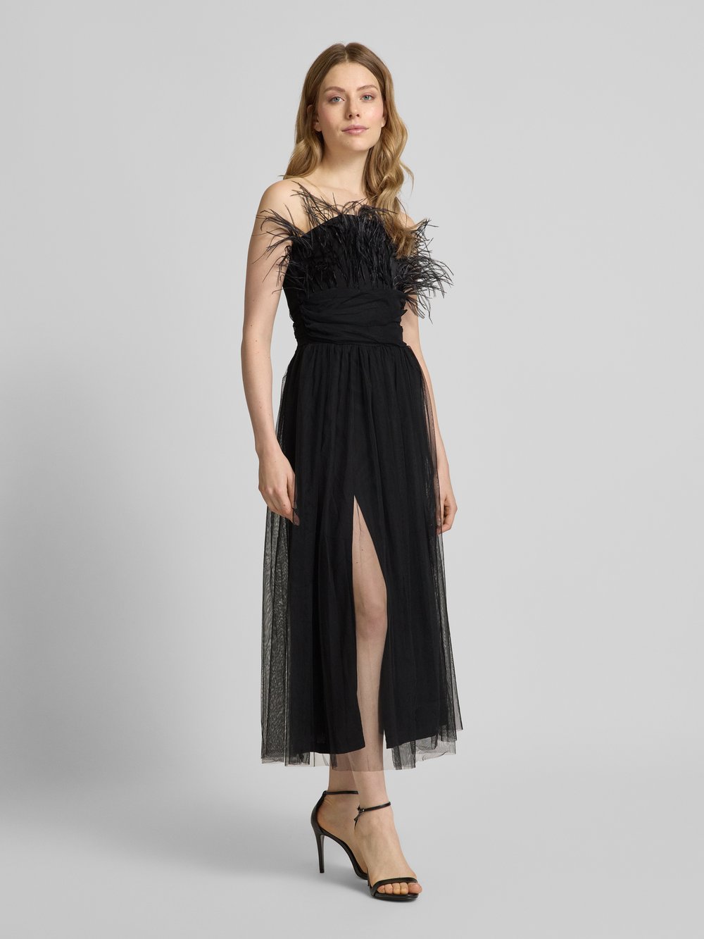 

Вечернее платье из тюля LACE & BEADS, черный