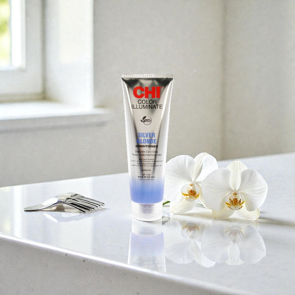 Кондиционер для волос Ionic Color Illuminate Conditioner - Серебристый блонд от CHI, для мужчин и женщин - 240 мл — фото 2