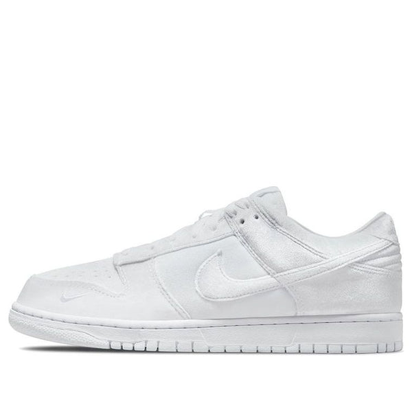 

Кроссовки x dover street market dunk low Nike, белый