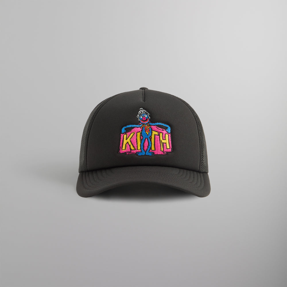 

Бейсболка Kith for Sesame Street Super Grover Nolan Trucker Cap, черный