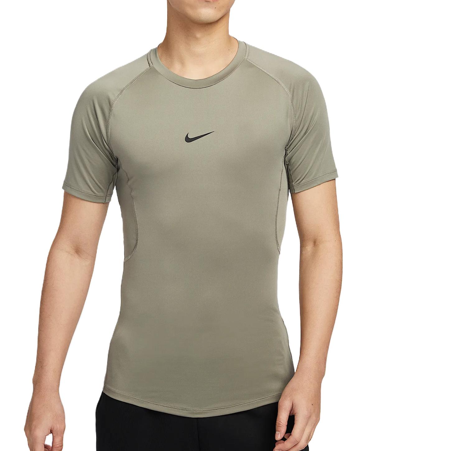 

Мужская футболка для фитнеса Dri-FIT Tight с коротким рукавом Nike, зеленый/черный