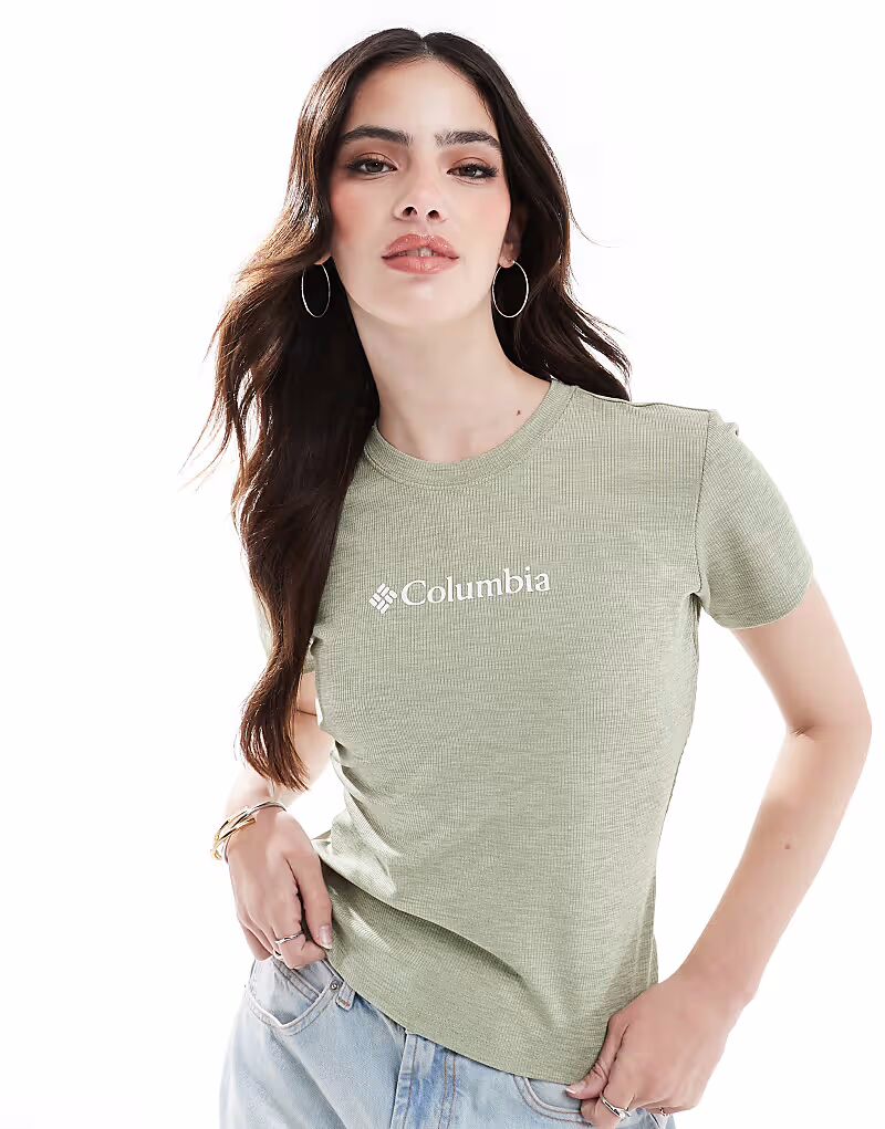 

Футболка Columbia Move с коротким рукавом зеленого цвета