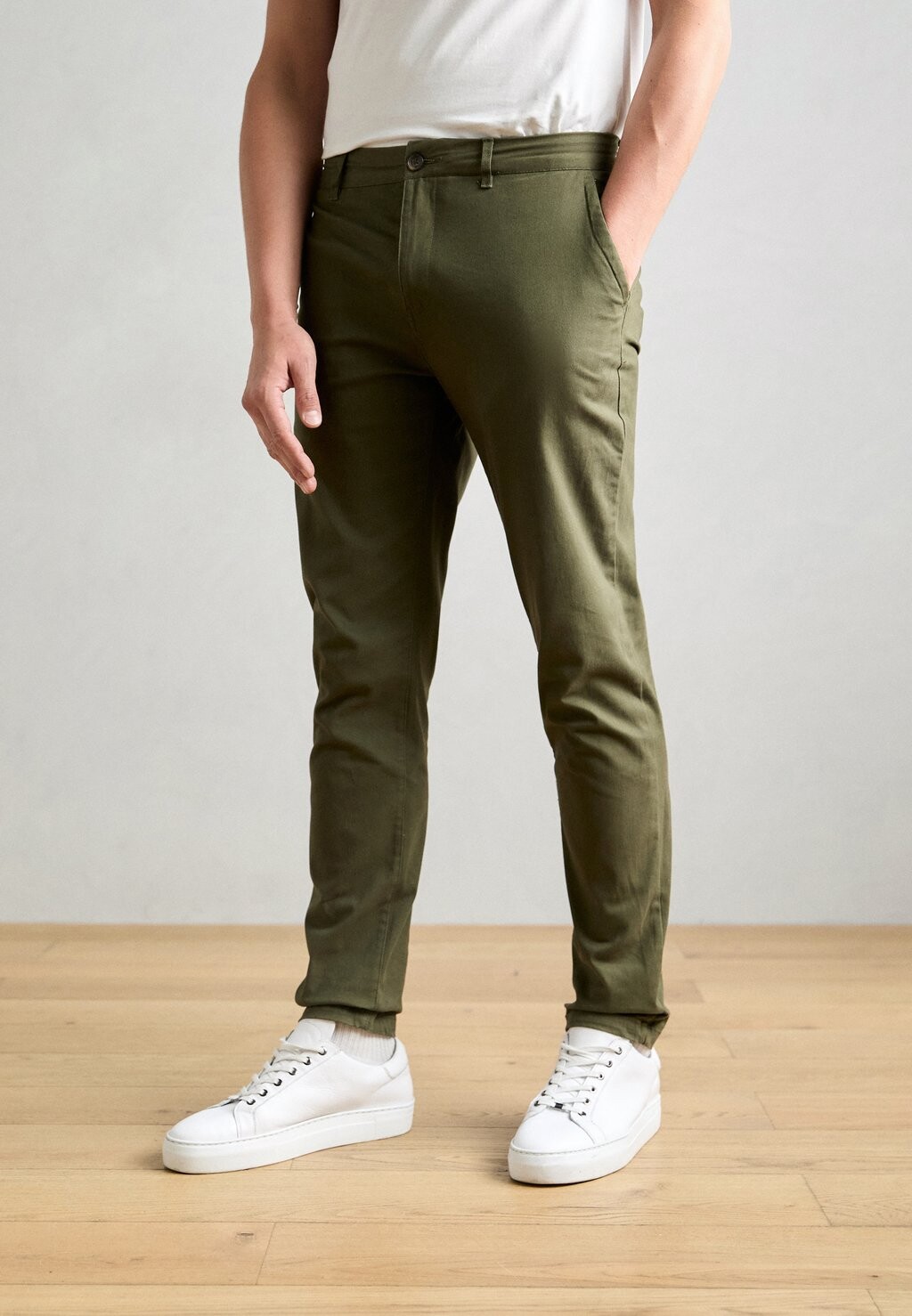 

Чиносы CORE STUART Scotch & Soda, хаки
