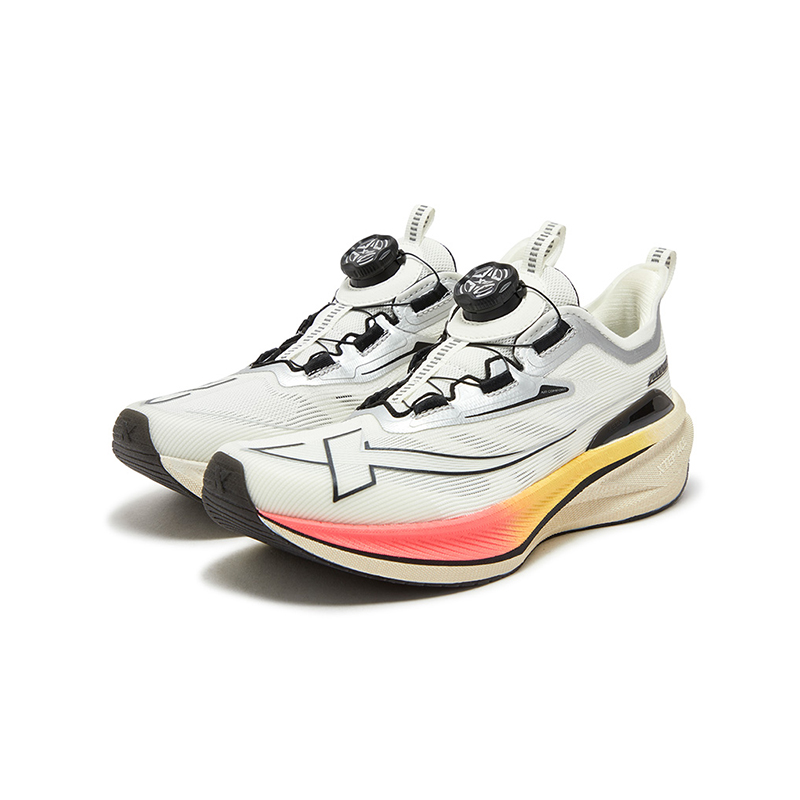 XTEP Беговые кроссовки low top sail white silver 35 40 kids' с поддержкой стопы, устойчивостью к истиранию и скольжению — фото 4