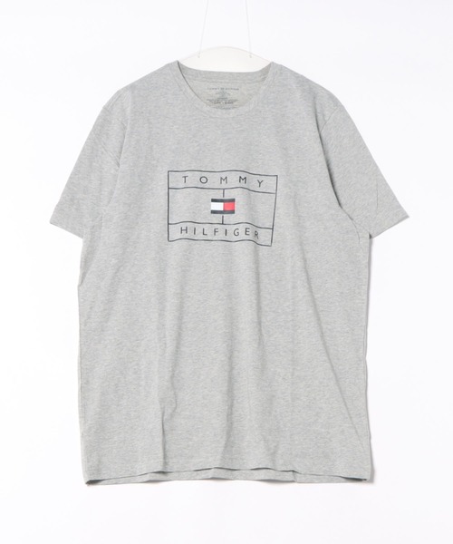 

Футболка, крой оверсайз, бренд Tommy Hilfiger, цвет белый