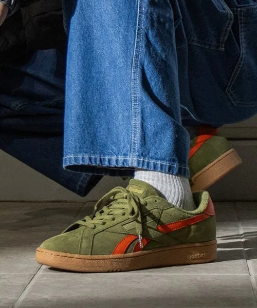 Унисекс кроссовки Reebok Club C Grounds из замши и кожи оливковые