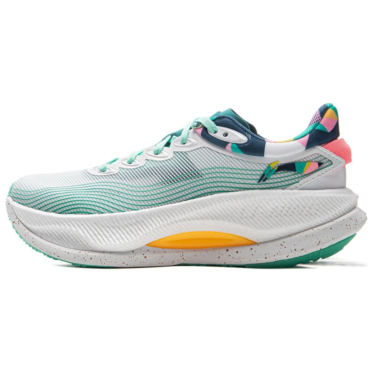 

Кроссовки женские Yueying 4PRO Low-top Standard White / Porcelain Green Lining