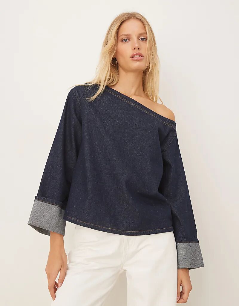 

Джинсовый топ ASOS DESIGN с открытыми плечами и отворотами на манжетах, промытый водой