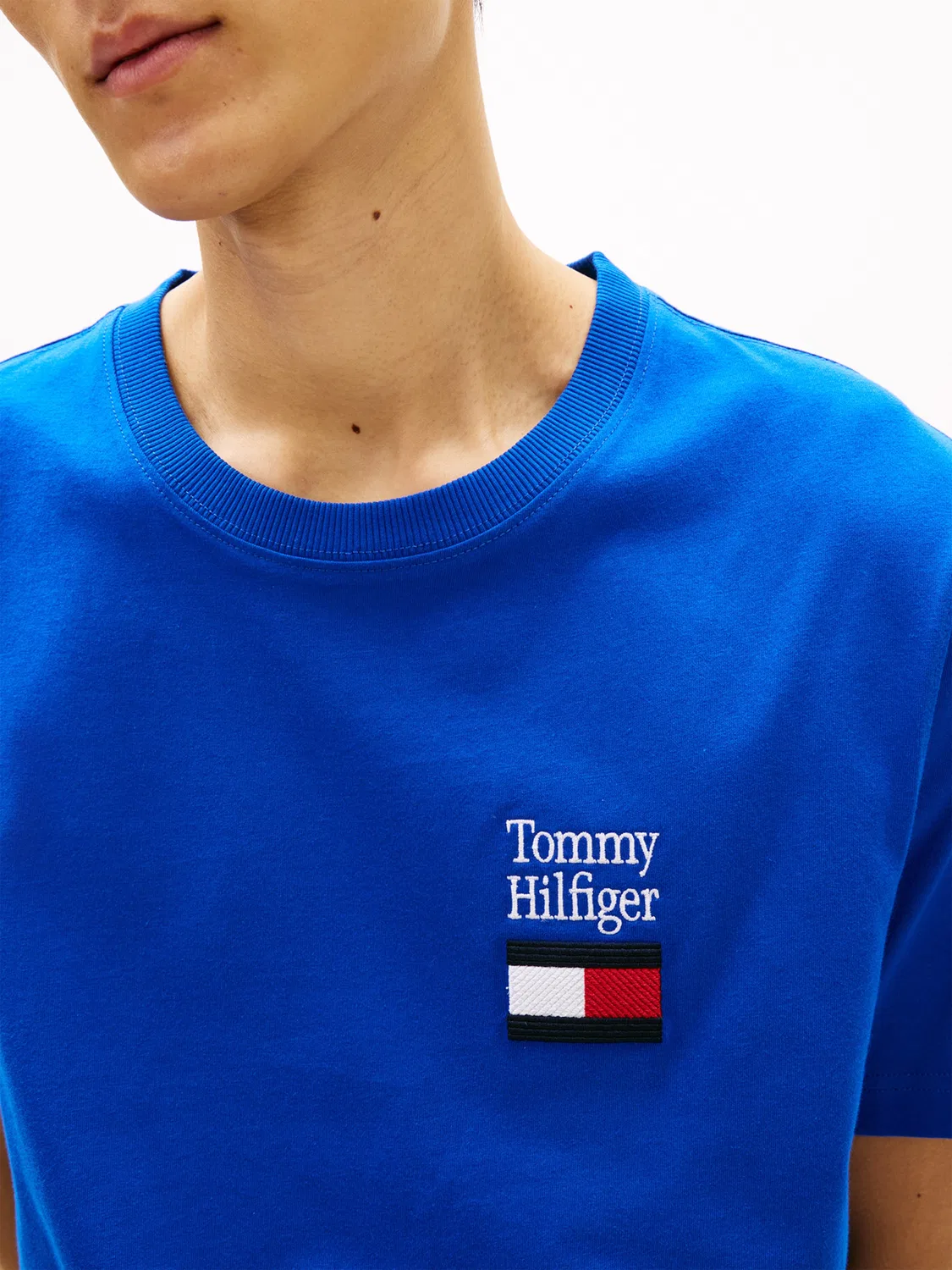 Рубашка Tommy Hilfiger Brand Love синего и темно-синего цвета — фото 2