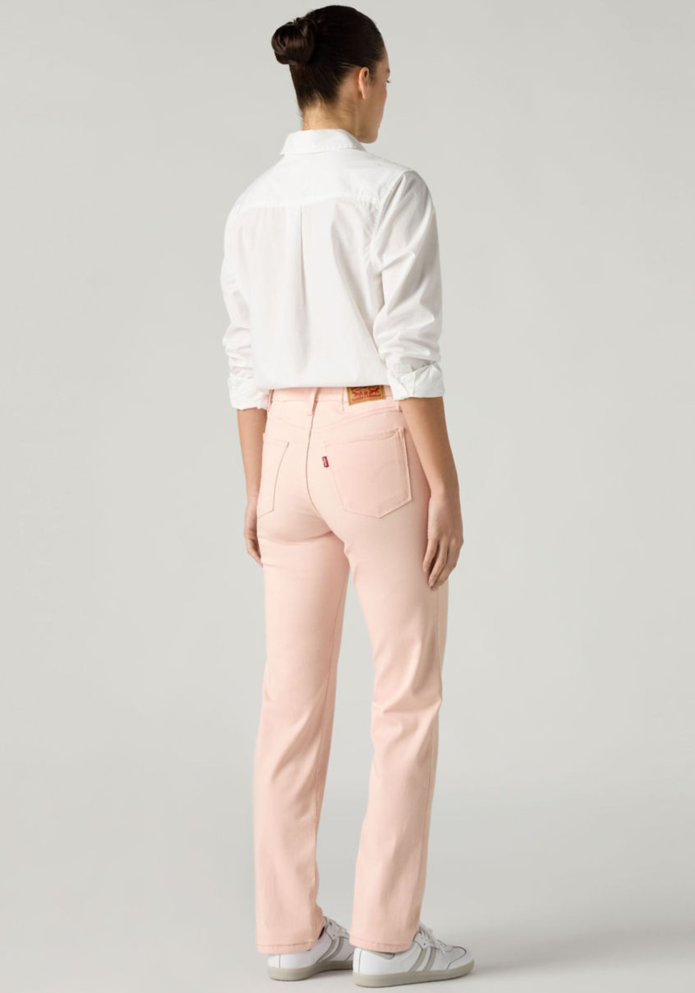 LEVI'S  Джинсы Regular '314 Shaping Straight' цвета приглушенный розовый — фото 4