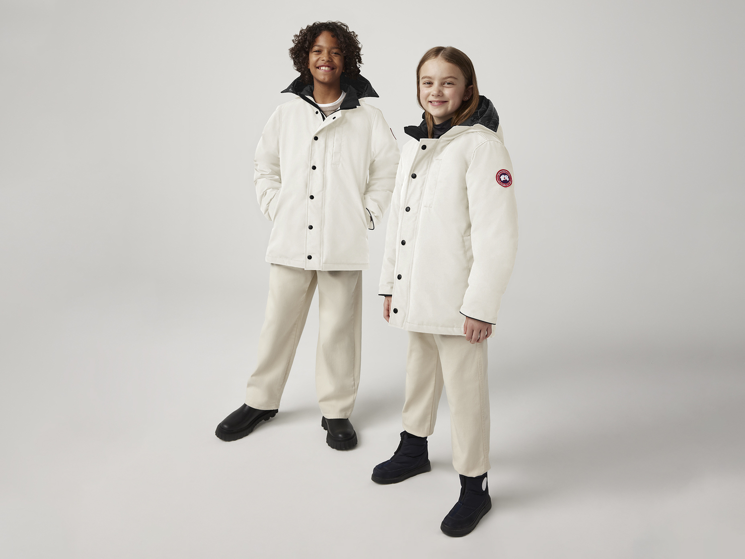 

Парка Canada Goose Youth Logan, North Star White