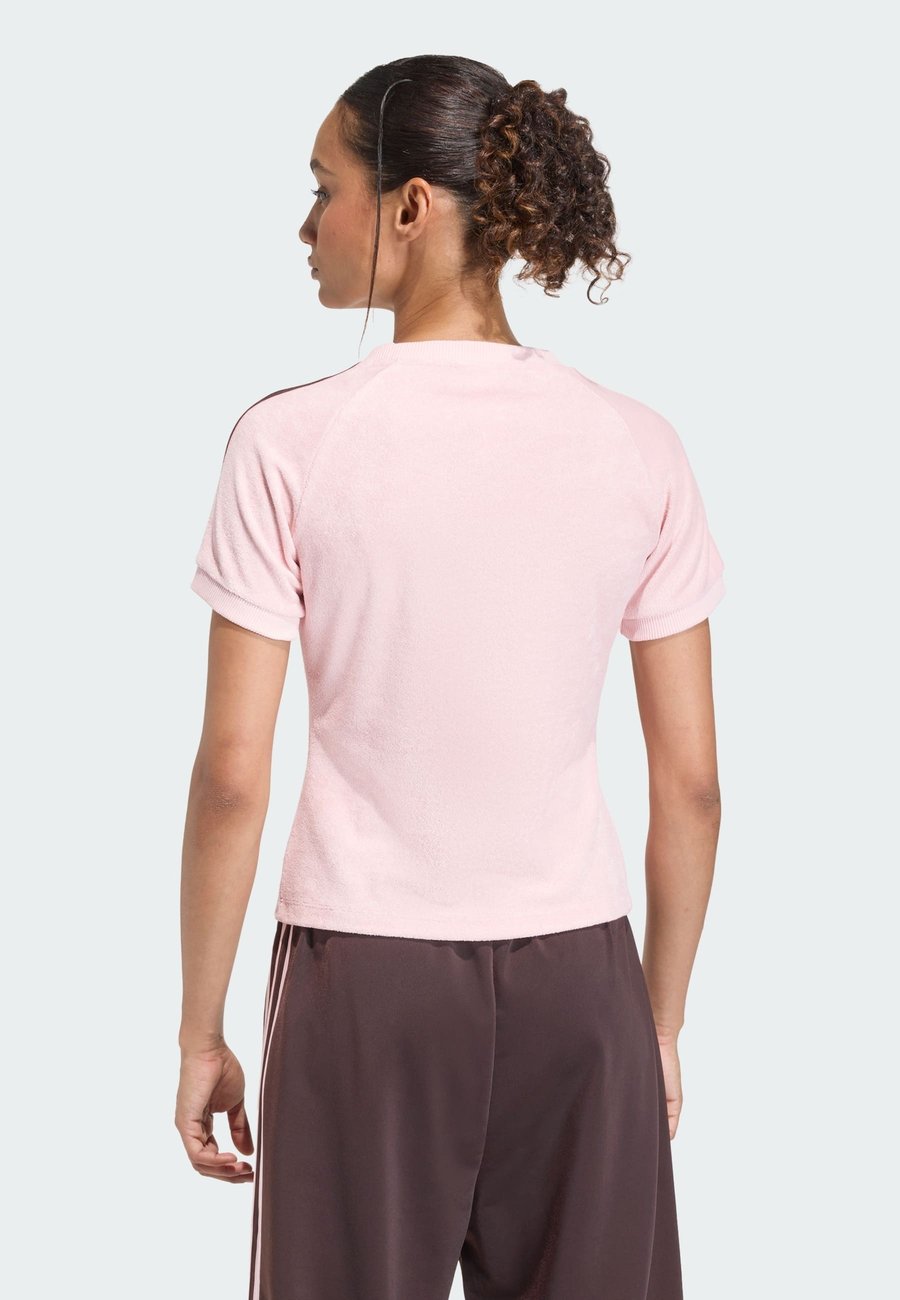 Футболка Adidas Originals Print T-shirt, Sandy Pink/Pink — фото 2