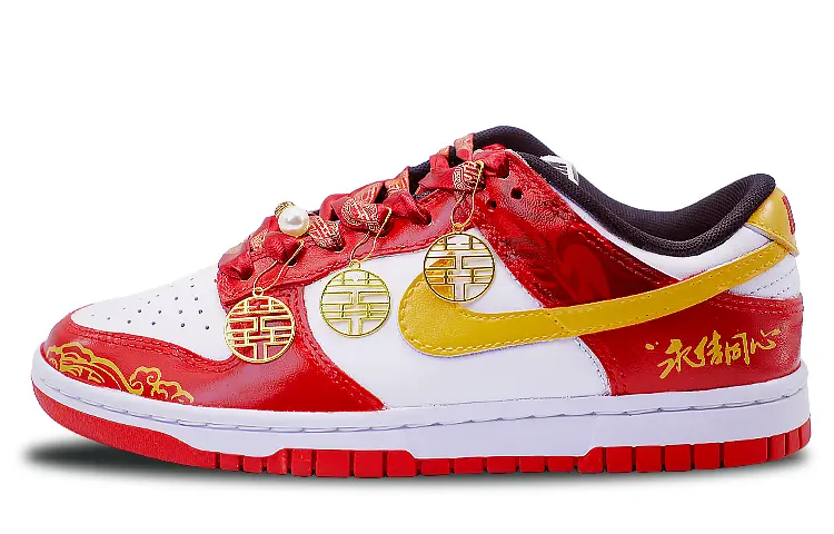 

Кроссовки Nike Dunk Skateboarding Shoes Unisex Low-top Yellow, красный