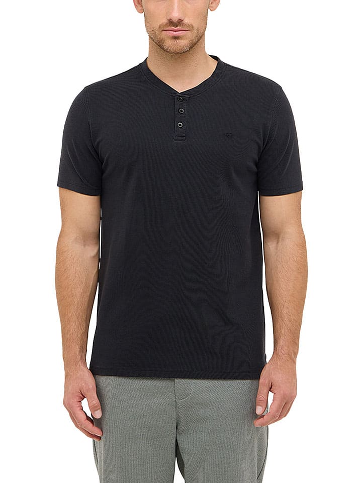 

Mustang Черная рубашка