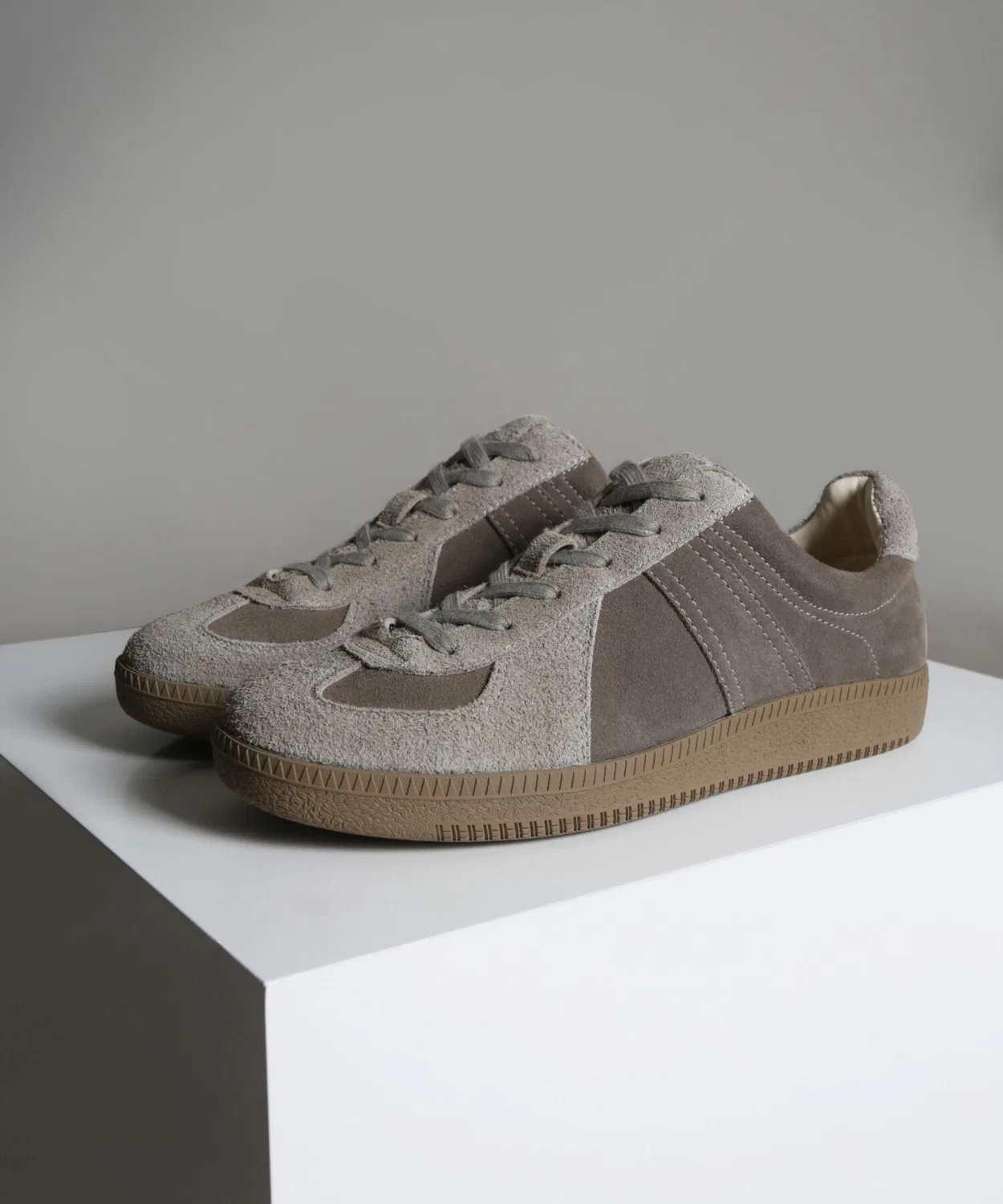 Мужские низкие кеды Uni Leather V2 Suede German Army от Shoopen