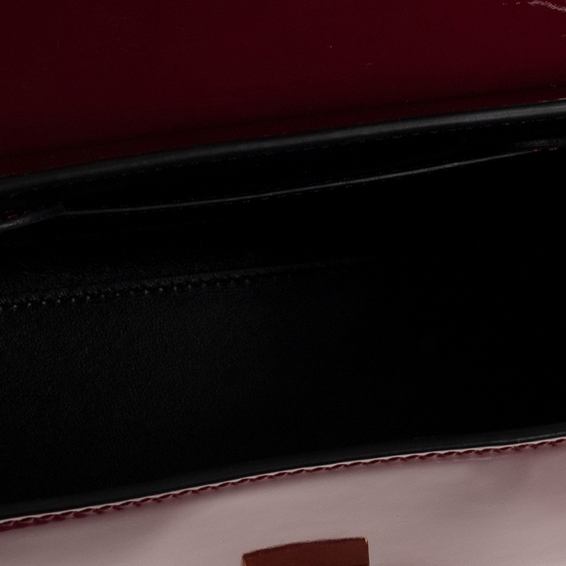Сумка через плечо La Medusa из лакированной кожи Burgundy VERSACE малого размера — фото 4