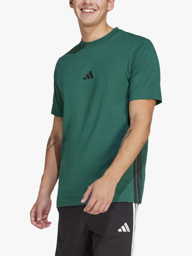 

Мужская футболка essential из одинарного джерси в три полосы adidas, цвет Green/Black