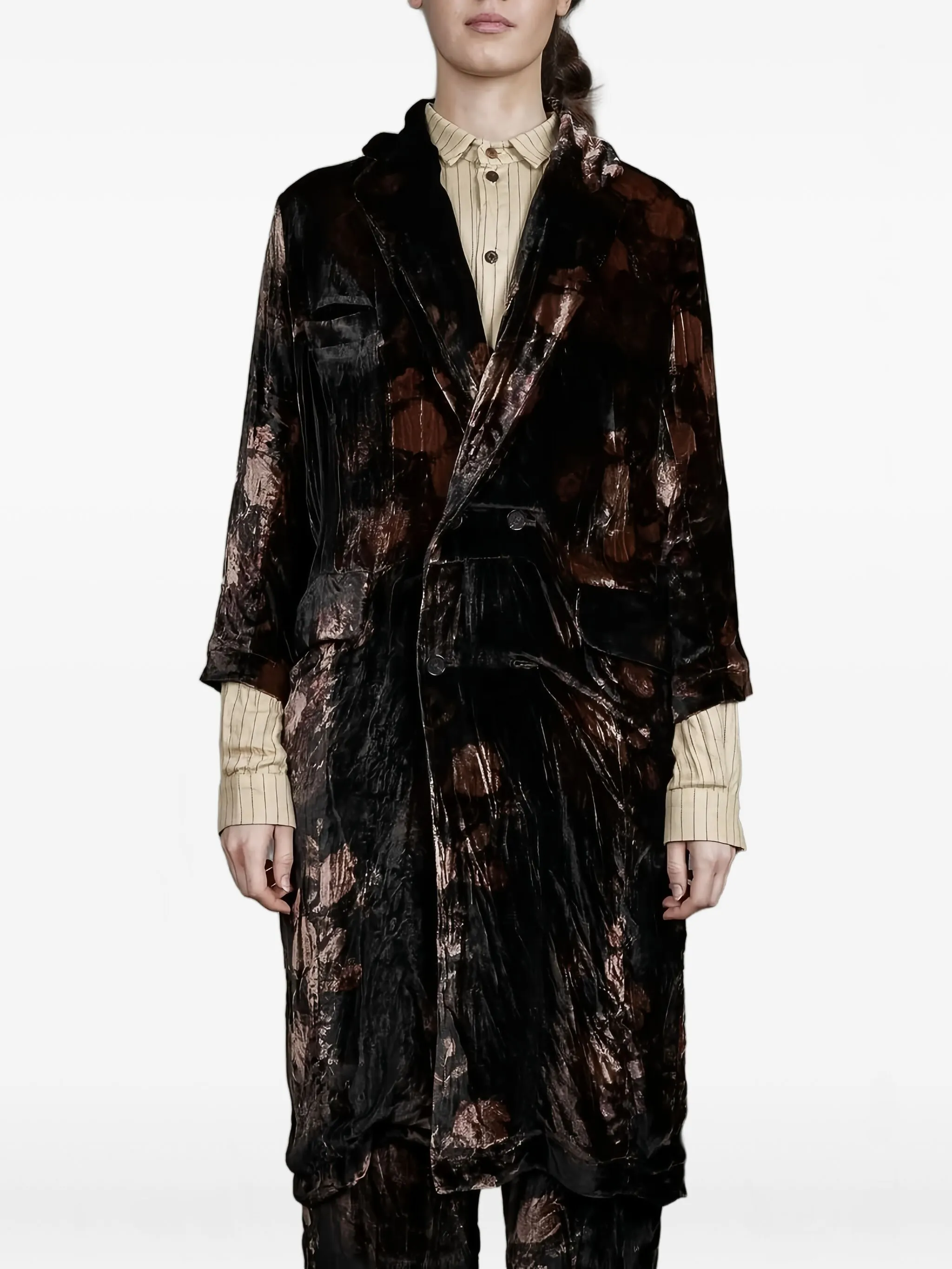 

Бархатное двубортное пальто Aleksandr Manamïs, черный