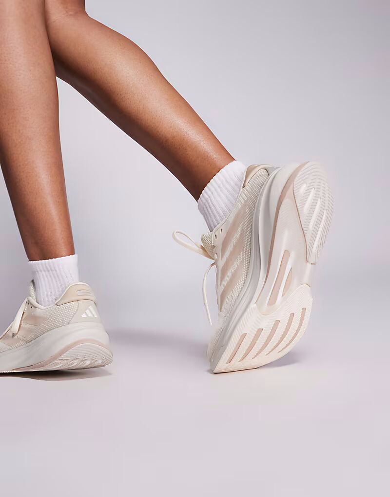 Кроссовки Adidas Running Supernova Rise 2 белого и бежевого цветов — фото 3