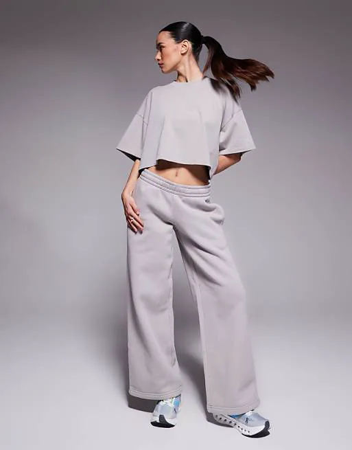 

4505 Petite Icon Rest Day тяжелые джоггеры из хлопка плотностью 440 г/кв.м. цвета ясеня