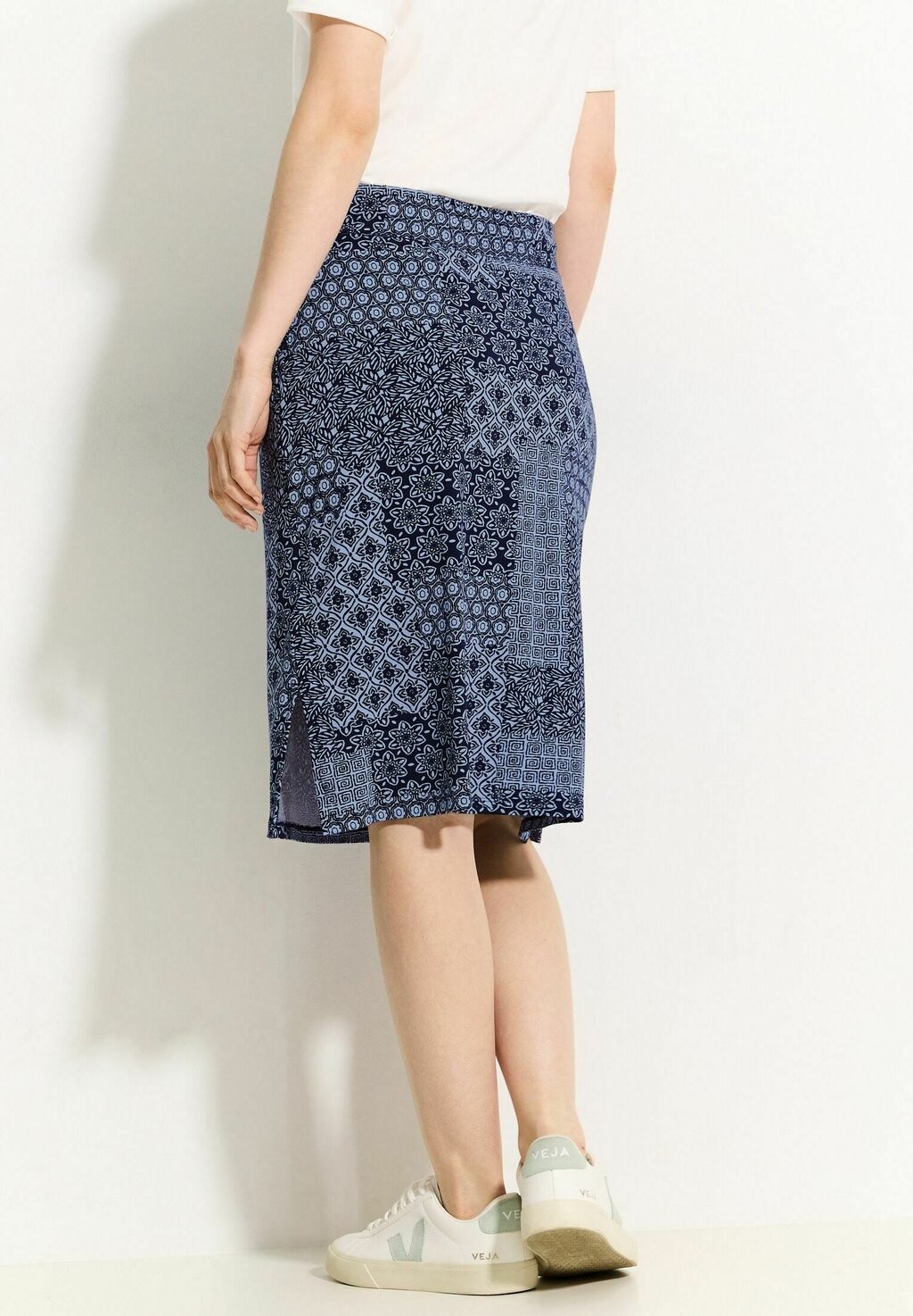 

Юбка-карандаш MIT PATCHWORK PRINT Cecil, синий
