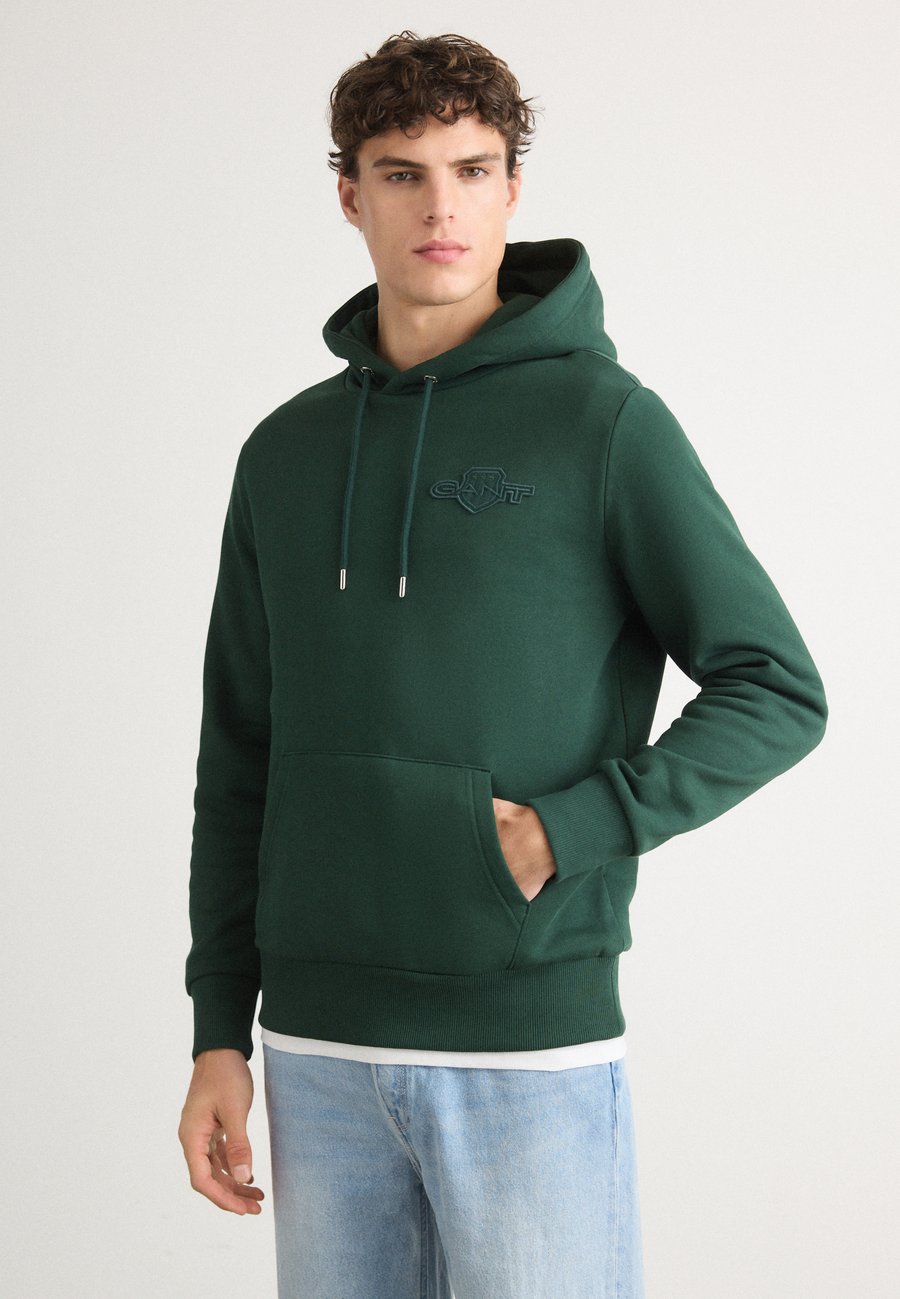

Худи GANT TONAL SHIELD HOODIE, Tartan Green/Dark Green