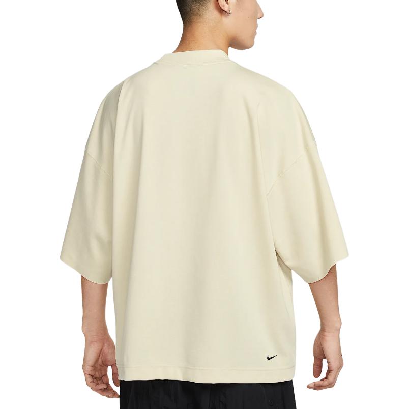 Футболка Sportswear мужская Light Khaki/Black Nike, хаки/черный — фото 4