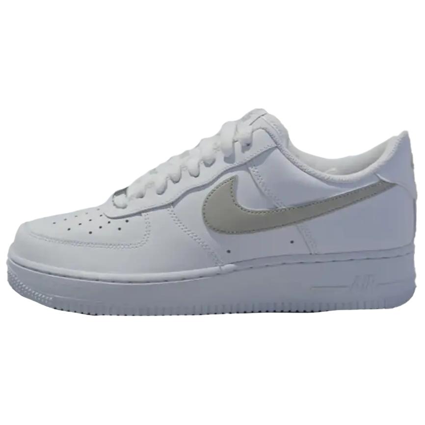 

Nike Мужские низкие скейтбордистские кроссовки Air Force 1 белого цвета