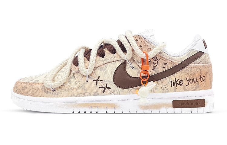 

Женские кроссовки для скейтбординга Nike Dunk, White