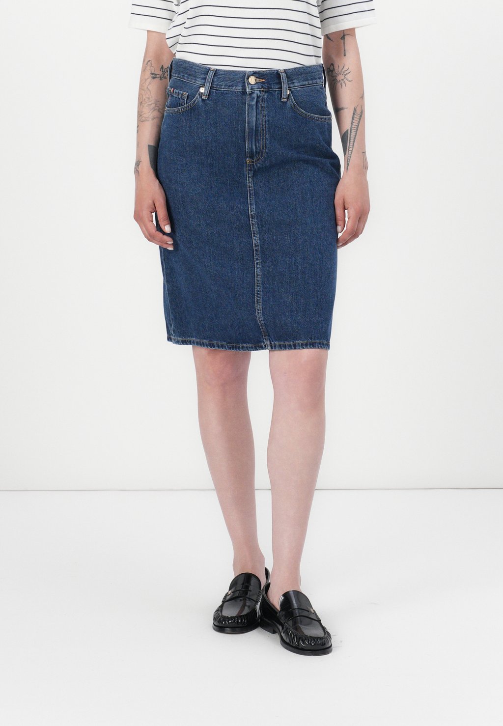

Джинсовая юбка STRAIGHT KNEE SKIRT Tommy Hilfiger, цвет Dark Blue Denim